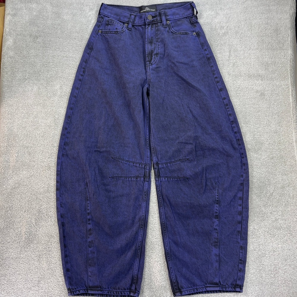 Gap x Disney Jeans Women 24 Iris Blue Nightmare Before Xmas Horseshoe Barrel Leg